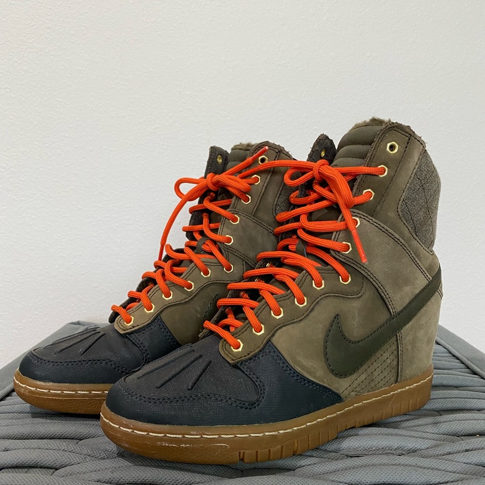 Nike Dunk Sky Hi SneakerBoot Size 6.5